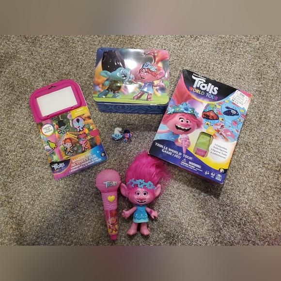 Trolls bundle - Picture 1 of 5
